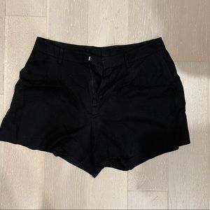 Uniqlo pleated shorts - size 8